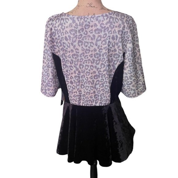 LuLaRoe Elegant Emma Blouse - Picture 6 of 8